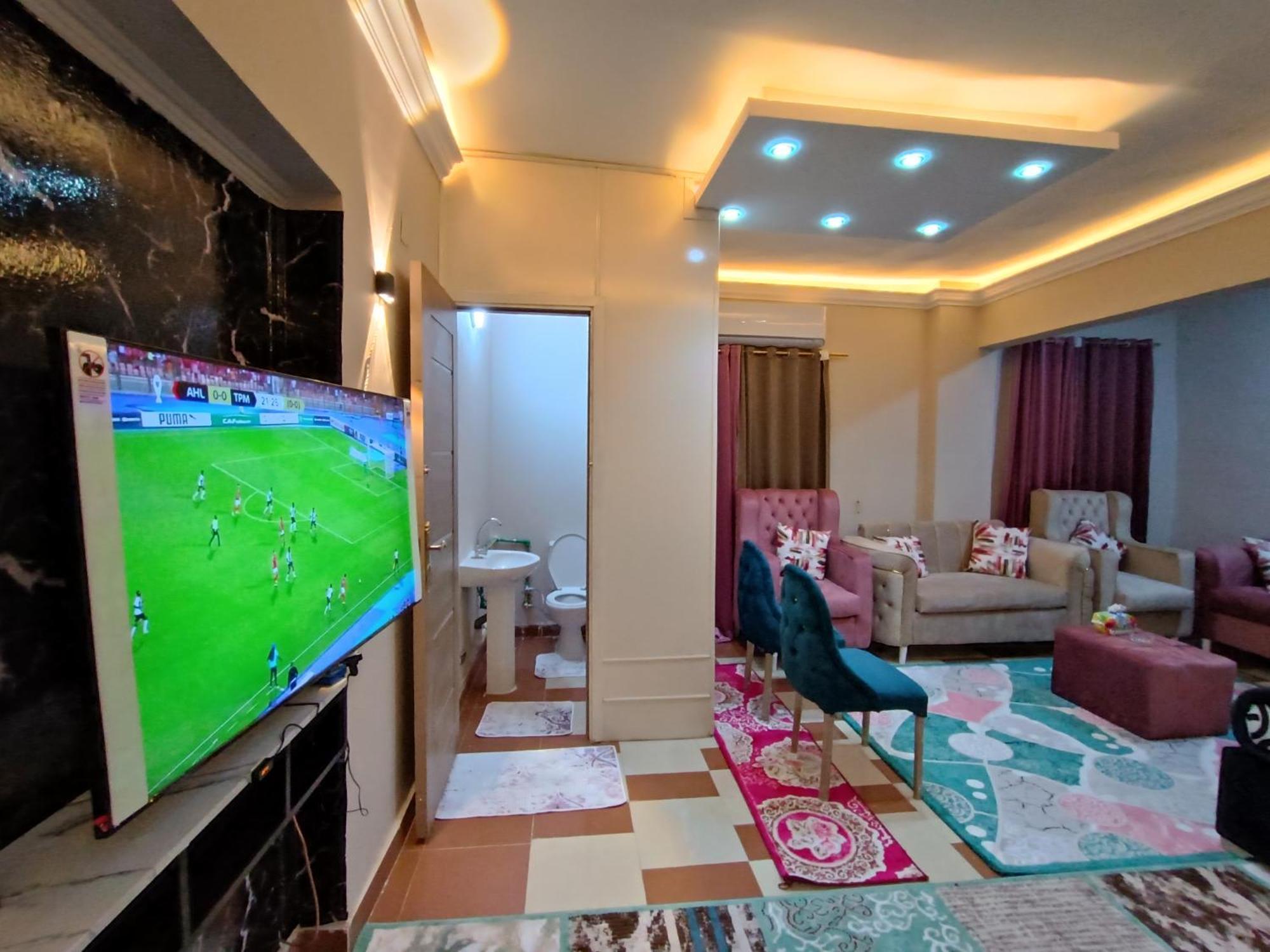 شقه مفروشه للايجار متفرع من أحمد فخري Apartment Cairo