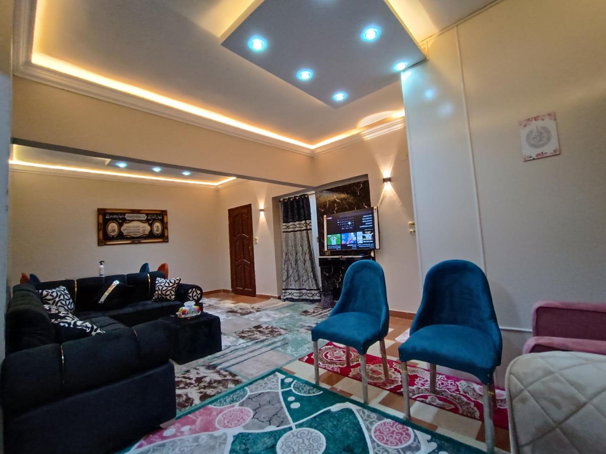 شقه مفروشه للايجار متفرع من أحمد فخري Apartment Cairo