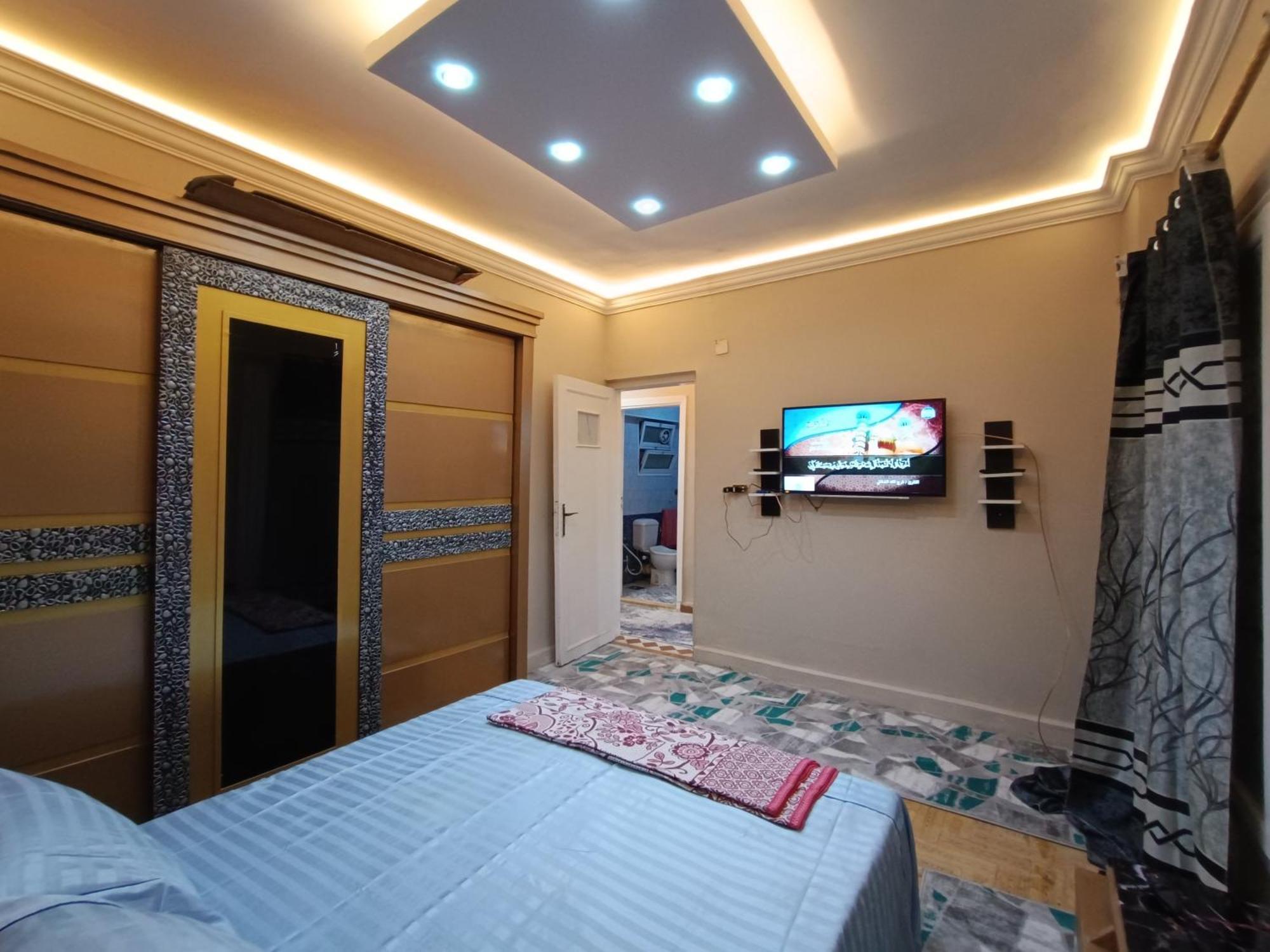 Apartment شقه مفروشه للايجار متفرع من أحمد فخري Cairo